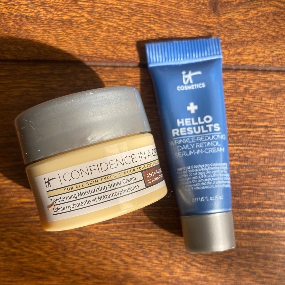 3/$40 🦙 it Cosmetics Retinol Serum and Confidence-in-a-Cream